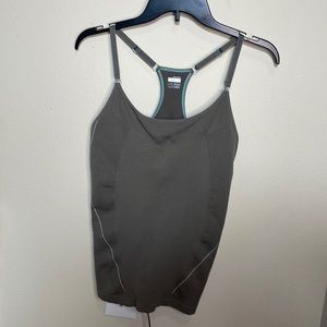Nike Performance gray Running Tank Size L/XL Shelf Bra Vented Stretch Fitted